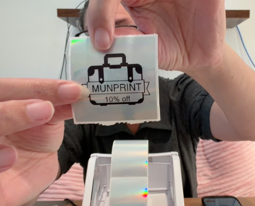 MUNBYN RW403B review — holographic sticker printed with MUNPRINT discount code